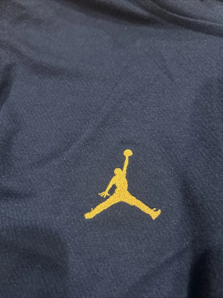 Suéter Nike Jordan NCAA Michigan Wolverines 1/4 Cremallera Franela XL NUEVO CON ETIQUETAS DR0346 Hombres Foto 3 de 4