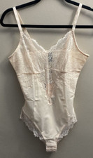 Pinsy Women's Sz 1X Whisper Pink Smoothing Lace Shapesuit Shapewear Bodysuit 92