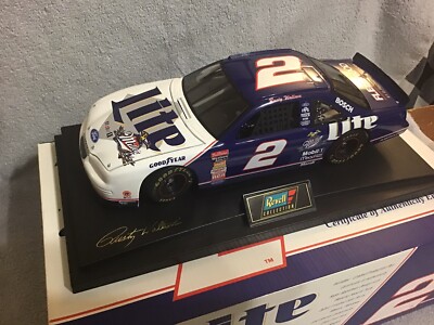 1997 Revell Collection RUSTY WALLACE #2 Miller Lite 1/18 Scale