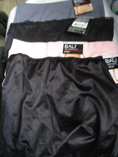 NWT LOT OF 4 PAIR BALI BRIEFS PANTIES MEDIUM 6  Z17 