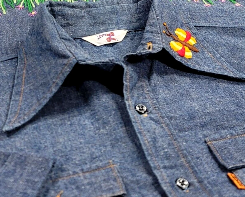 Vtg 70s Levi's Orange Tab Chambray M Shirt Embroider Hippie Floral Rare Cursive - Image 3 of 4