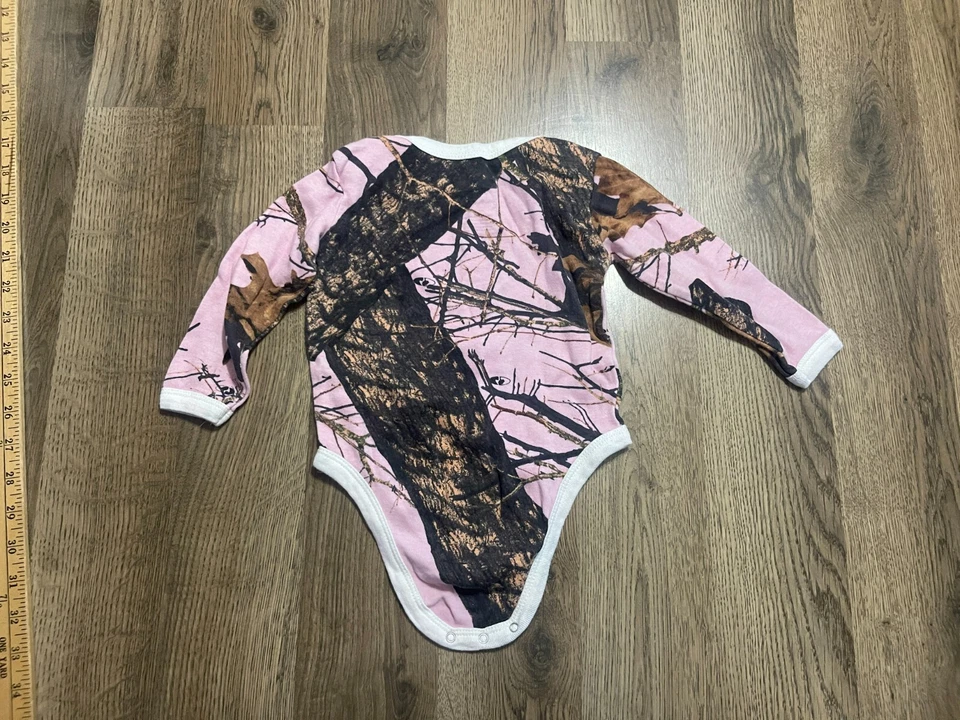 Mossy Oak One piece, Baby Size 6-9 Months, Pink Brown, Camouflage, Long Sleeve - Image 2 of 4