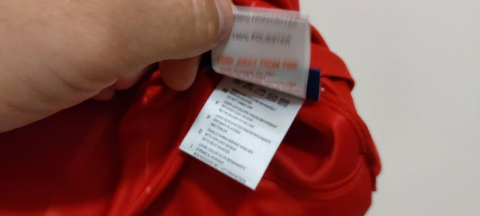 Liverpool 05/06 Champions League Home Shirt Gerrard Authentic Men’s Medium Top thumbnail 9