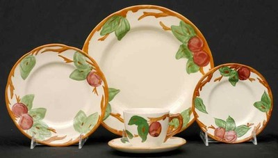 Franciscan Apple  5 Piece Place Setting 6044558
