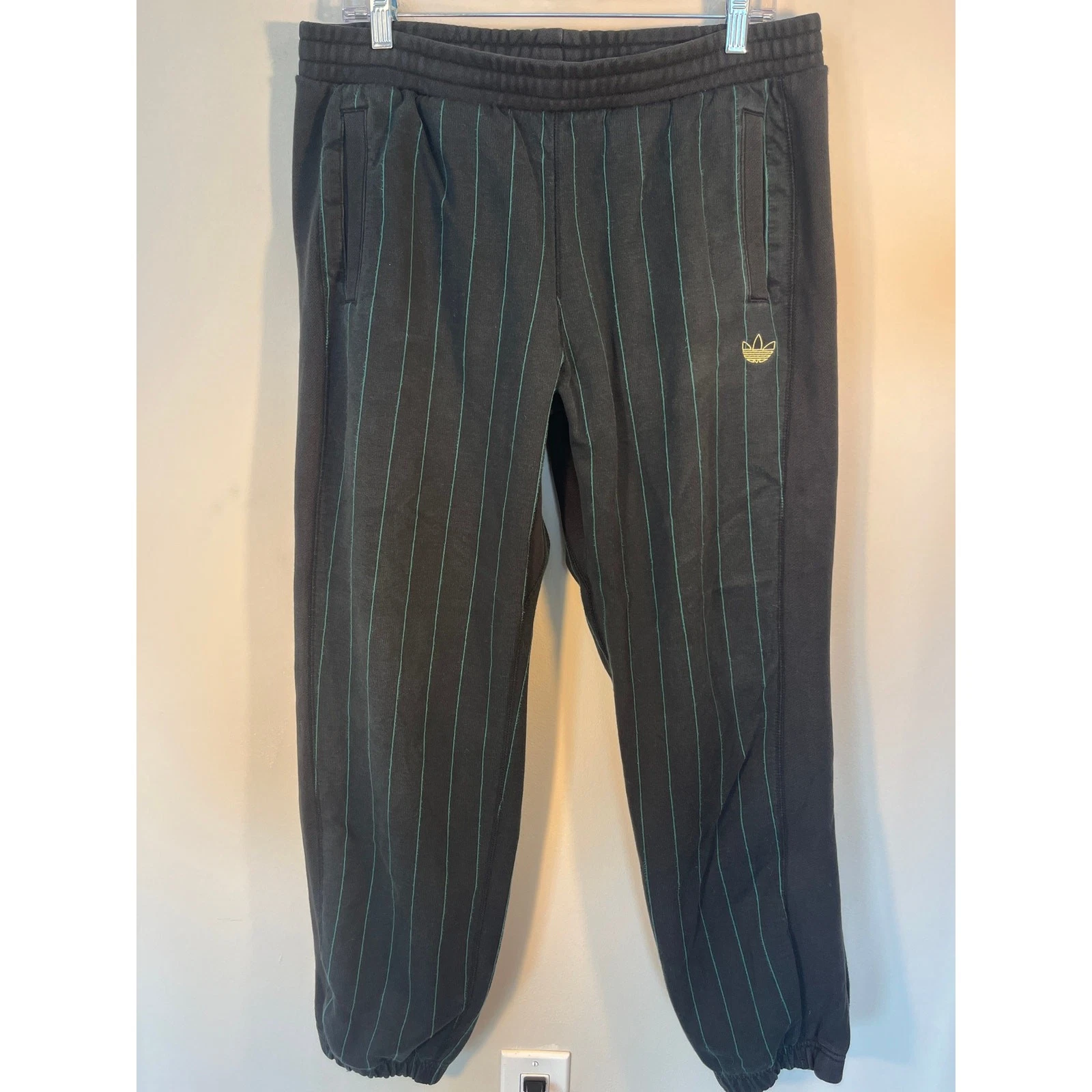 Adidas Tyshawn Pants Mens Large Black Green Striped Track Sweat Jogger Athletic