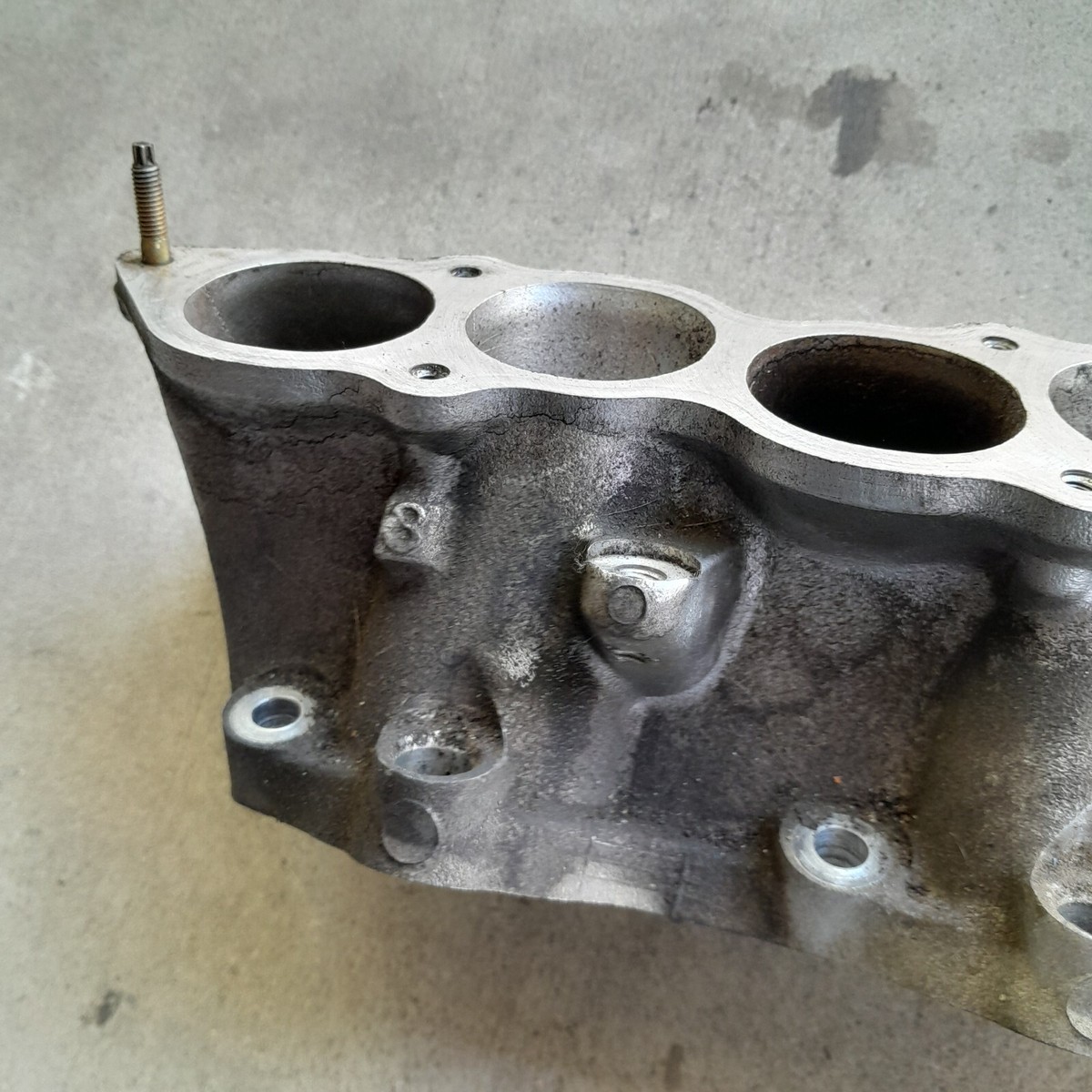 03-06 Nissan 350z VQ35DE Lower Intake Plenum Manifold G35