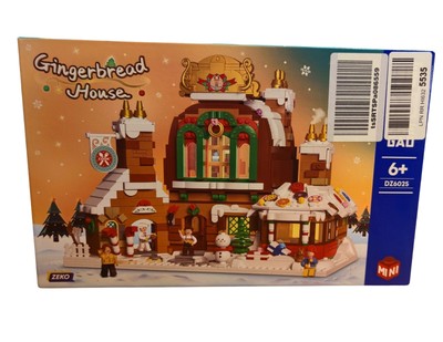 ZHEGAO Zeko Gingerbread House Building Blocks Mini Bricks 1481 Pieces DZ6025
