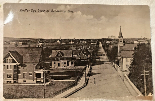Tarjeta postal 1909 RPPC CEDARBURG WI sello de un centavo vista de pájaro centro?