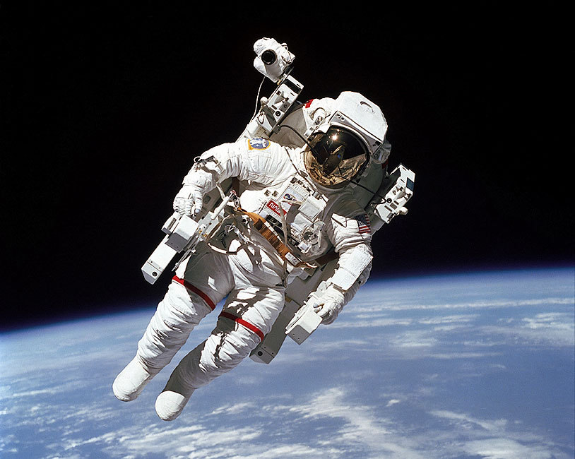 NASA ASTRONAUT BRUCE MCCANDLESS SPACEWALK 8x10 GLOSSY PHOTO PRINT