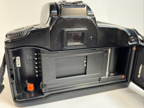 Canon EOS Elan 35mm FILM SLR Analog camera body ONLY TESTED working NO LENS NICE - Picture 6 of 6