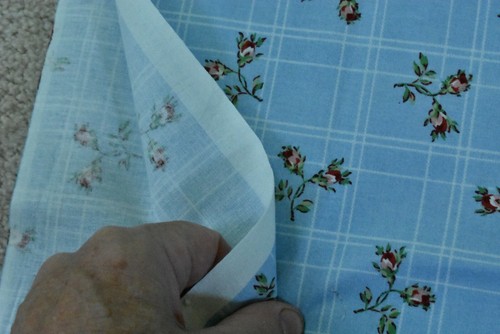 27" Long, Red Pink Green Floral Blue, Maywood/Willowberry/Cottage Romance, P4956 - Picture 4 of 6