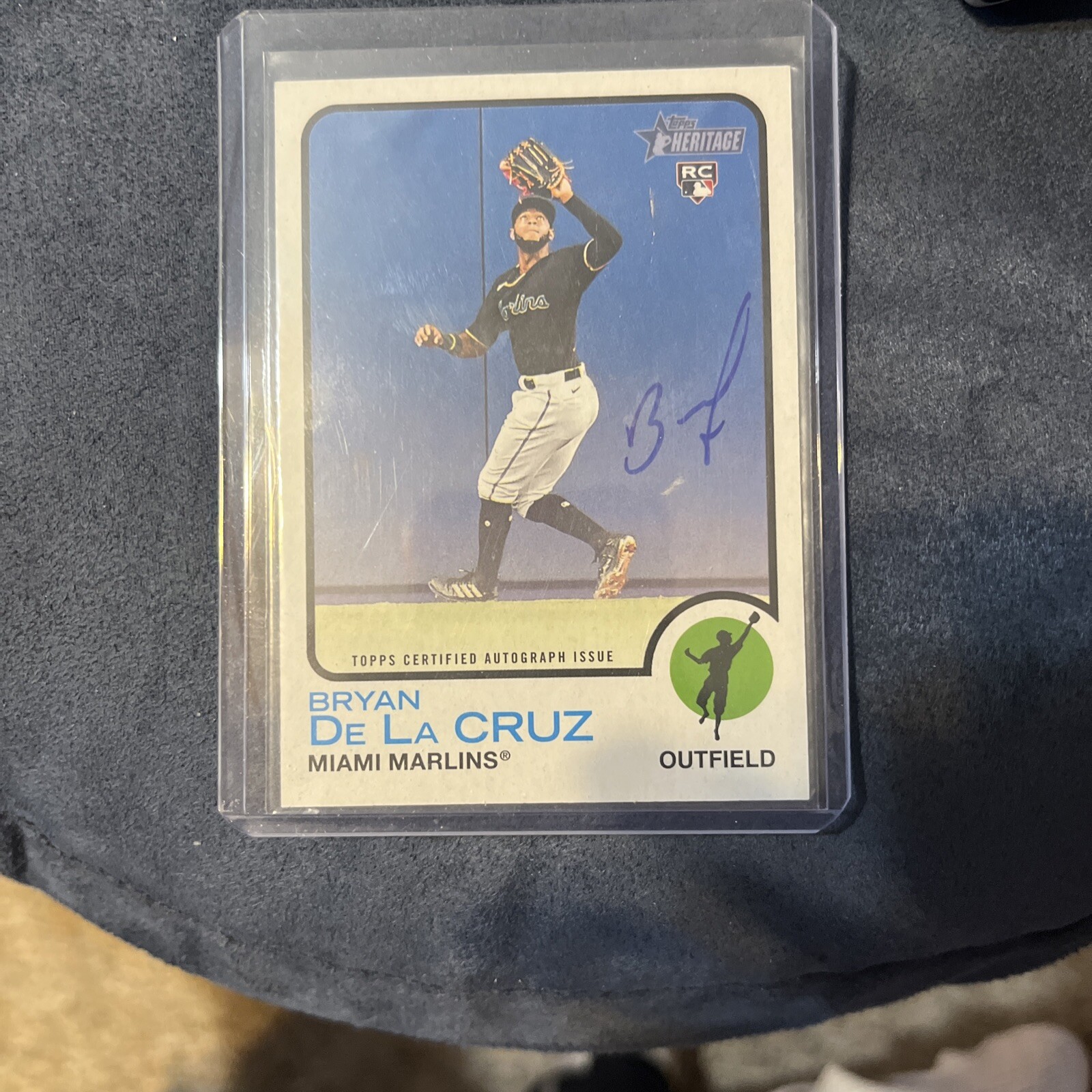2022 Topps Heritage Real One Auto Bryan De La Cruz #ROA-BDLC Rookie Auto RC