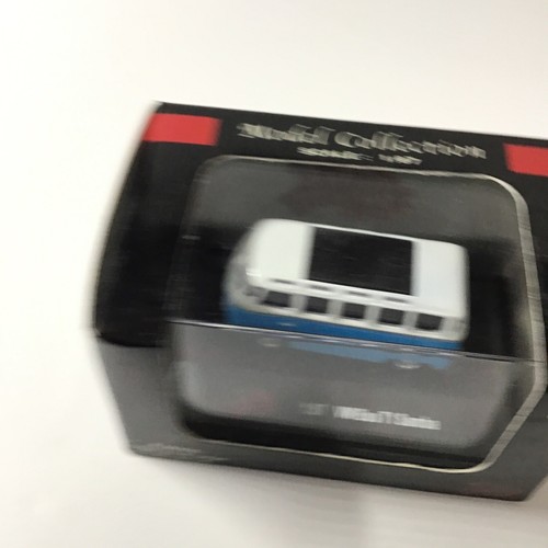 High Speed , Malibu Int. 3- VW Bus T-1 Samba, 1/87 Scale - Picture 4 of 7