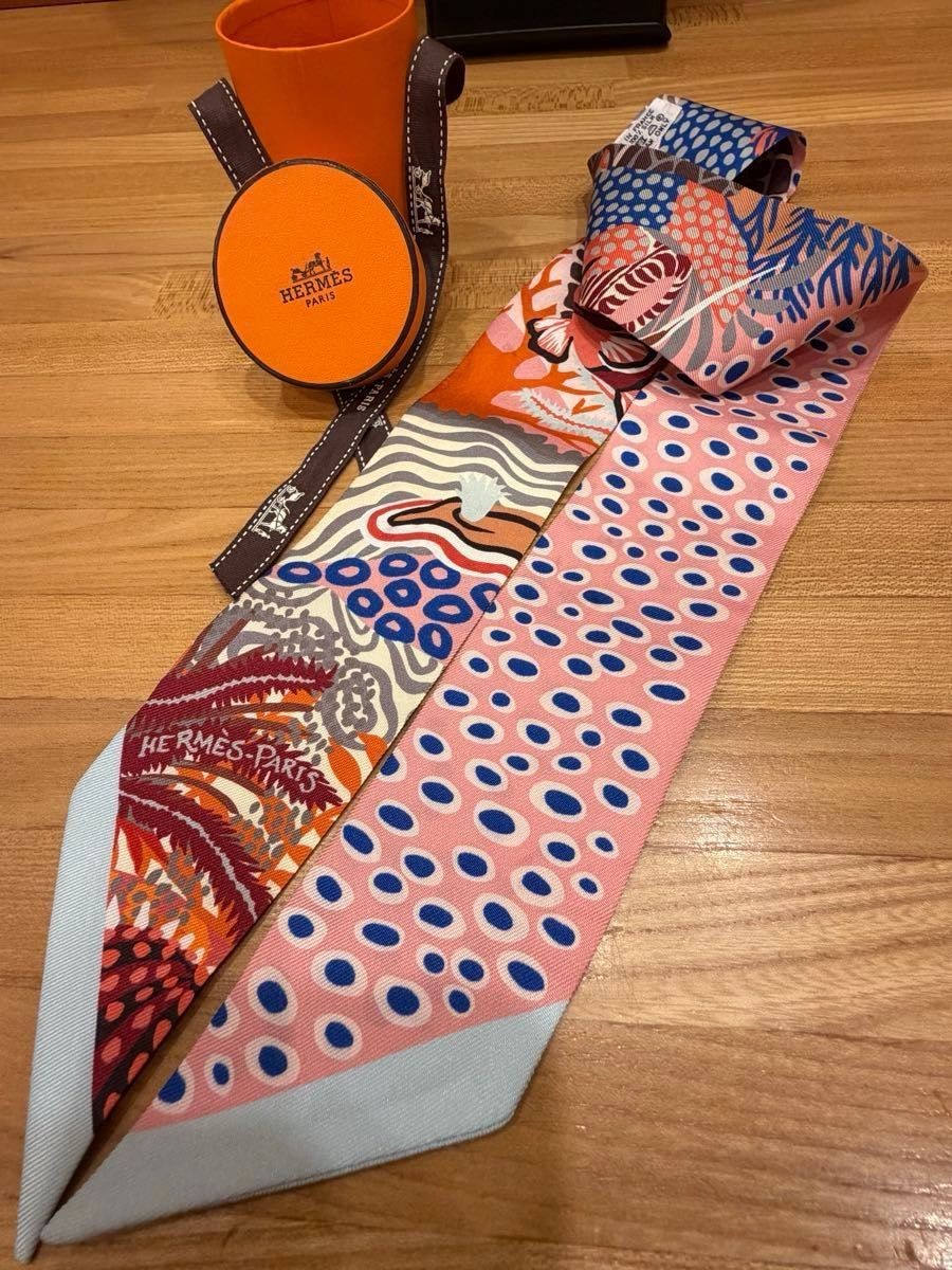 Under the waves - Hermès Scarf Details | Scarf Sage