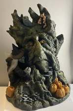 VTG The Paper Magic Group Haunted Tree With Mold 18” Used