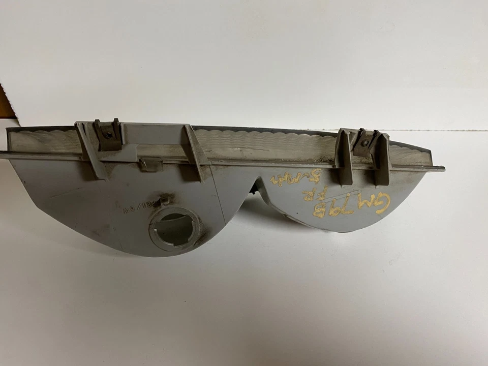 87-96 CHEVROLET BERETTA LÁMPARA DE ESTACIONAMIENTO DELANTERA DERECHA LUZ INTERMITENTE OEM, 116-00766 Foto 3 de 4