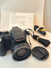 Fujifilm FinePix S4000 Bridge Camera 30x Zoom Super EBC Fujinon Lens Black