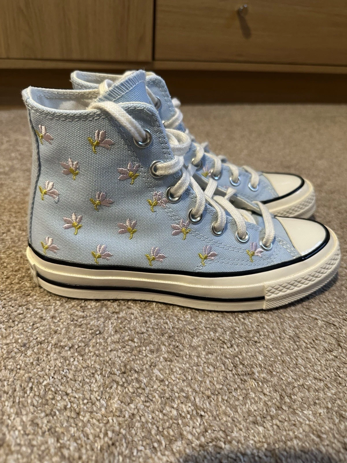 Converse Chuck Taylor High Tops Blu Fiori Edizione Speciale. Taglia UK 3 EU 36