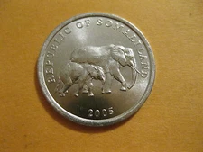  2005 Somaliland coin,   "ELEPHANT WITH BABY",   Uncirculated beauty 