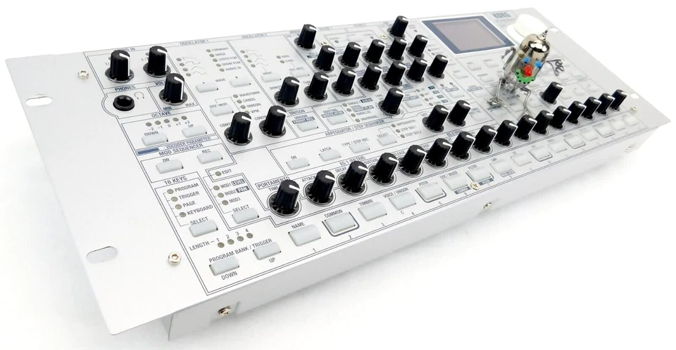 KORG Radias Synthesizer Vocoder Rack Desktop +Headset+Top Zustand+ 1,5J Garantie