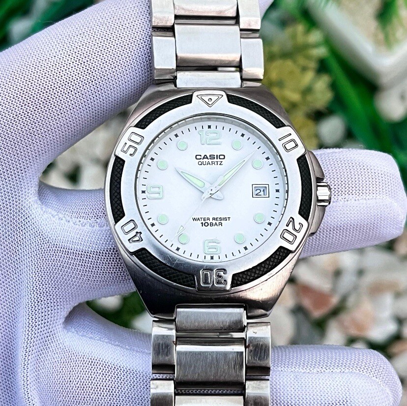 Casio Edifice Checkerboard Dial Diver 10 Bar Men's Quartz Watch EF