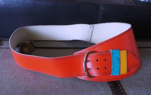 vintage 1980's belt wide asymetrical red leather 34" waist sz 12 / 14 ex con - Picture 2 of 2