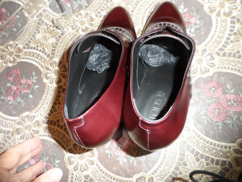 Tod's Burgundy Calf Leather Ankle Booties w/Perforation Detail Size 38.5B - Picture 17 of 21