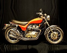 A4 Photo Motorbike triumph x75 hurricane