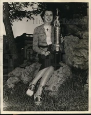 1938 Press Photo Norma Stanish Marquette University Senior Queen of Track Champi