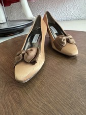 vintage pumps-1980s kitten heel-Calvin Klein-Silk-Bow-Pointed Toe-Size 6 M-As is