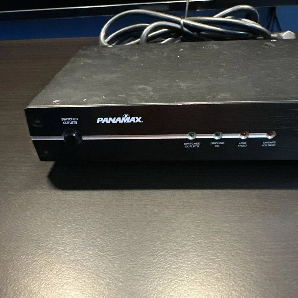 Panamax M4310 Transient Surge Suppressor AC 120 V 50/60 Hz TESTED  EB-16732 - Image 2 of 4