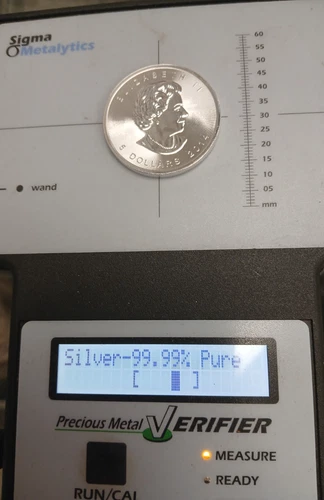 2014 Canadian Maple Leaf Elizabeth II $5 Dollar 1 oz Silver Coin TP-0177