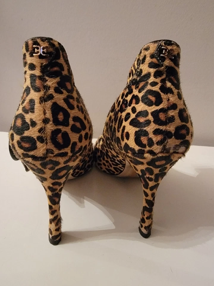 Tacones de aguja con estampado de leopardo Sam Edelman DISEÑADOR - Talla 7. Correa ajustable! Foto 4 de 4