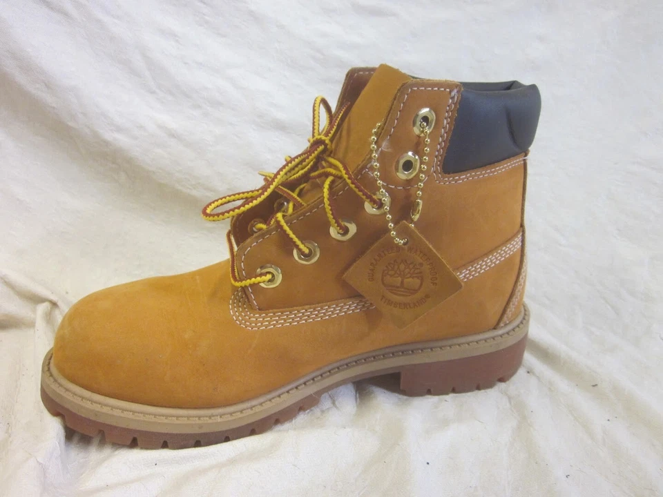 Botas impermeables premium Timberland para niños pequeños trigo talla 2 - poco uso Foto 4 de 4