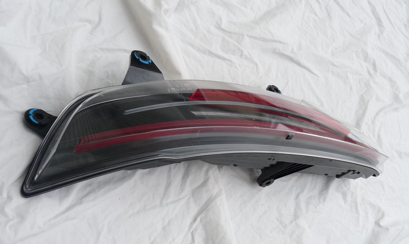2022 Maserati MC20 M240 Rear Right Passenger Side Taillight Lamp 670156585 OEM