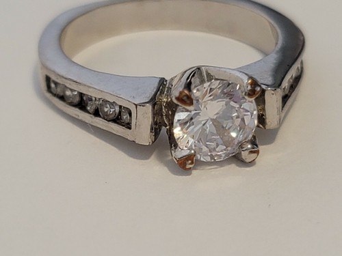 Crystal Silvertone Ring - Picture 2 of 4