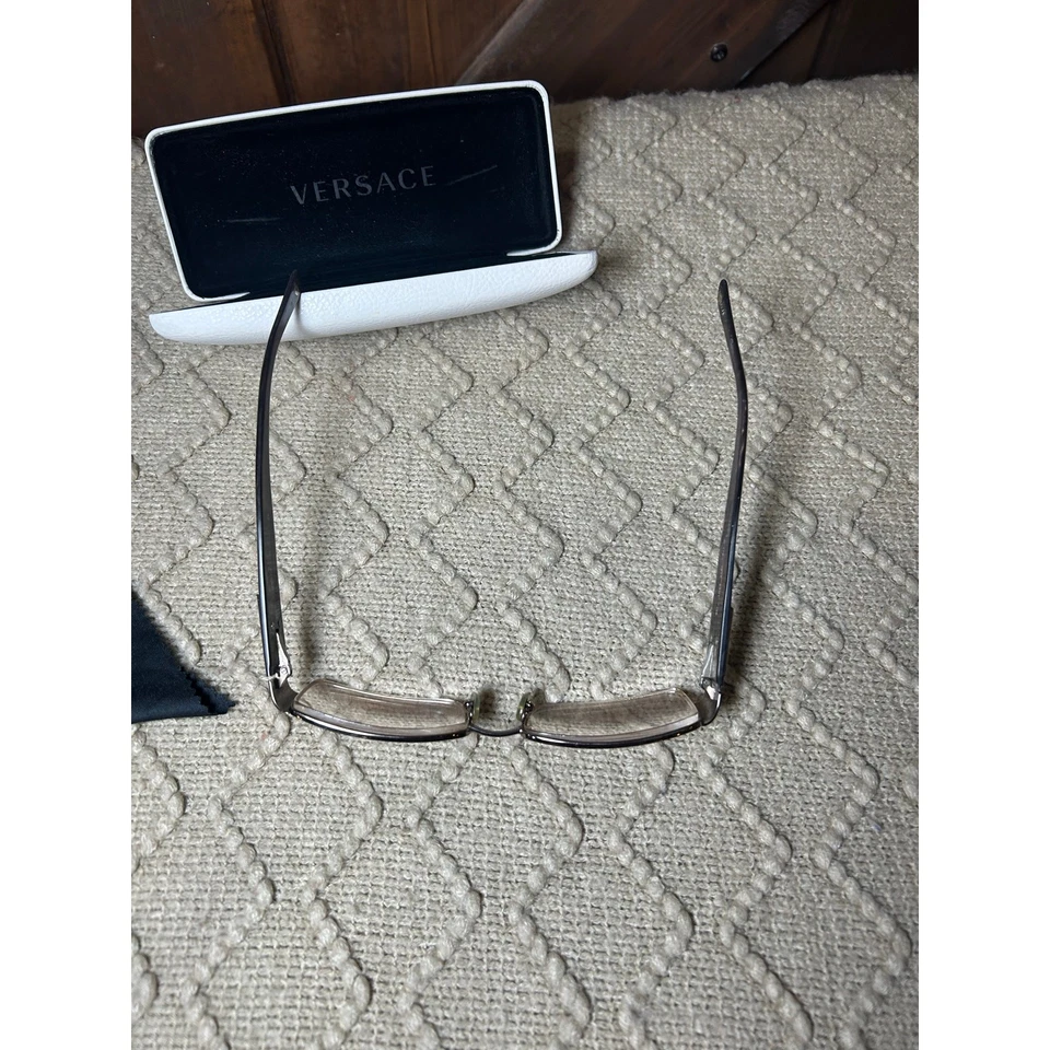 范思哲女士处方眼镜带乌龟  — 第 4/4 张图片