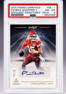 2020 Patrick Mahomes  Auto Panini Luminance Spotlight Auto /10 Chiefs SSP