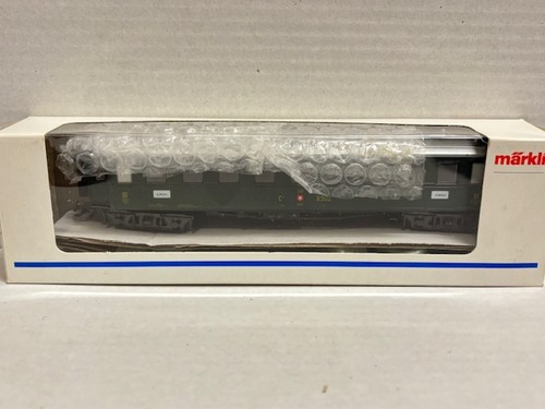 MÄRKLIN H0 Gepäckwagen F4ü SBB CFF 4239 | Zustand: Gebraucht