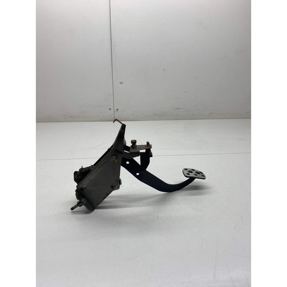 Pedal embrague Subaru Impreza WRX STI 2003 Foto 2 de 4