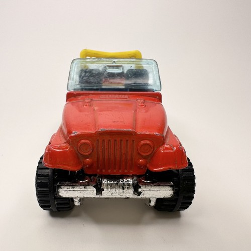 Hot Wheels Jeep 2012 Red 4x4  - Picture 5 of 10