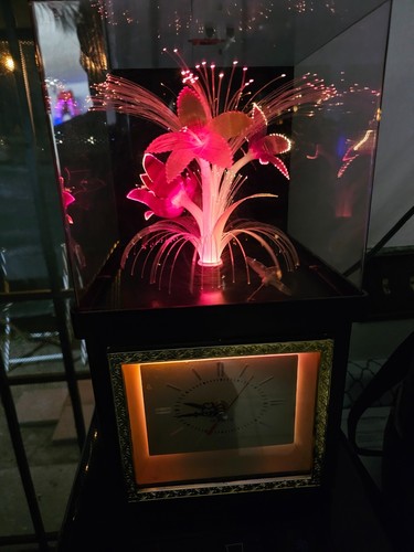 Telesonic Fiber Optic Color Changing Rotating Flower Light Motion Lamp Clock - Picture 10 of 12