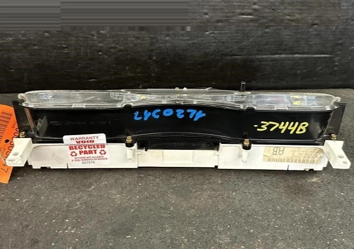 1996-1997 Ford Ranger Explorer Speedometer Gauge Cluster MPH Tachometer OEM - Изображение 3 из 4