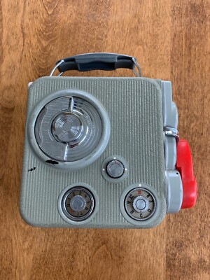 EUMIG C3R オーストリア製 8mm映画カメラ 三連ターレット式レンズ EUMIG C3R オーストリア製 8mm映画カメラ 三連ターレット式レンズ