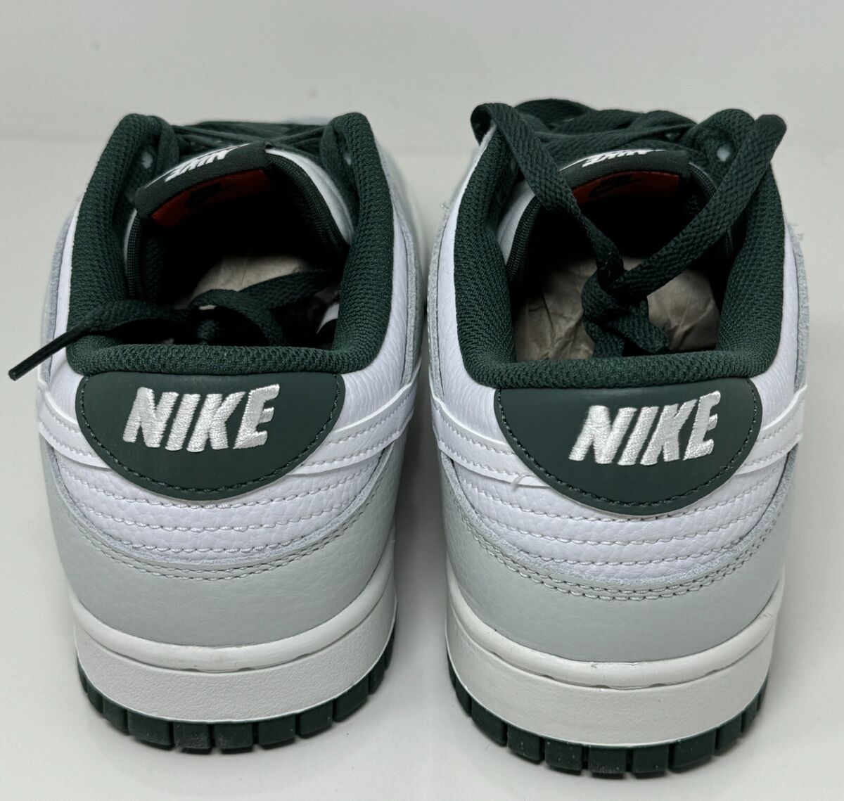 Nike Dunk Low Retro SE Photon Dust Green Size 10 Men's Nike Dunk Low Retro SE Photon Dust Green Size 10 Men's