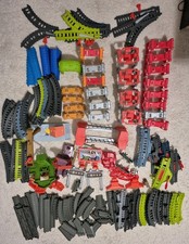 Thomas Friends TrackMaster HUGE LOT 150 Tracks Accessories pieces