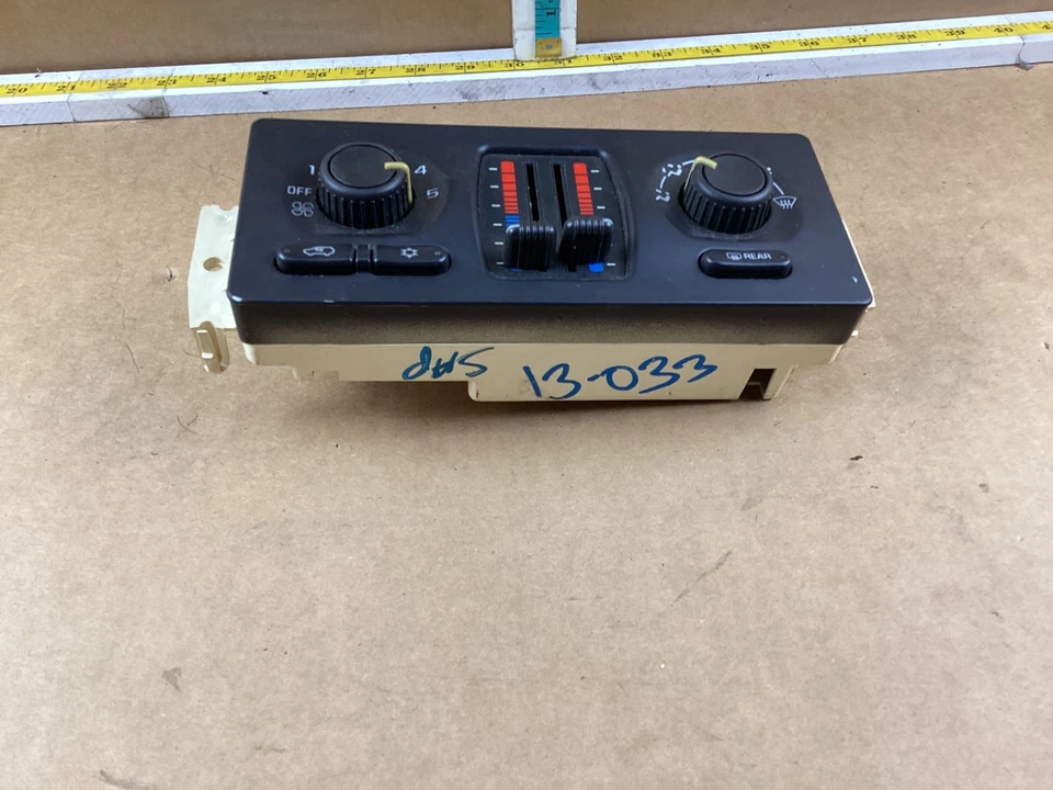 Chevrolet Tahoe 2003-2006 calefacción aire acondicionado control de temperatura 15084170 Foto 2 de 4