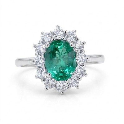 1.05 CT Oval Cut Emerald Flower Ring in 18kt White Gold and Diamonds