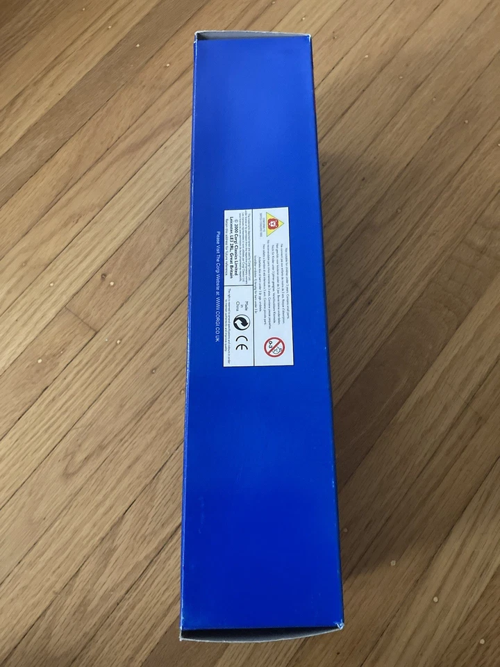 Corgi Land Rover, Road Drill & Figure - Transco. 60031 . 2001 Corgi Classics Ltd - Image 4 of 4