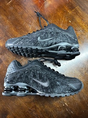 Size 6 - Nike Shox R4 Black Floral W | eBay